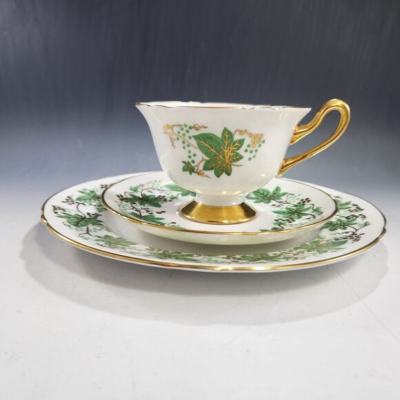 Shelley China Trio Gold Grape Vine #13616C Green Lunch Plate Tea Cup Saucer Set - Picture 4 of 10